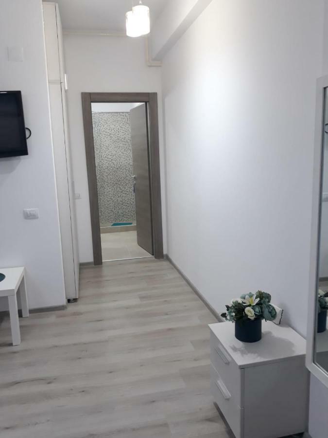 Vibe Studio Apartamento Năvodari Exterior foto